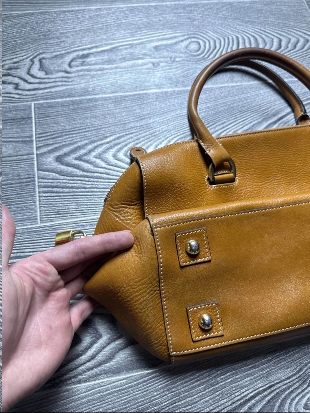 Mulberry Caramel Brown Leather Satchel with Turn-Lock - Picture 3 of 14